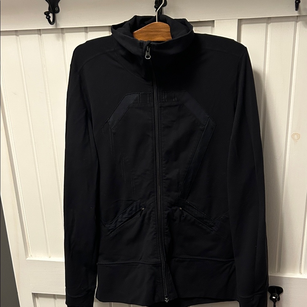 Lululemon VINTAGE!! Zip jacket, size 12!! A rare beauty!